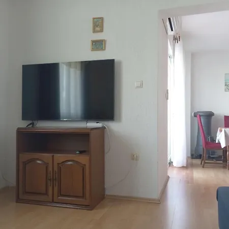 Lovorka Appartamento Rab Town