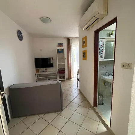 Apartman Lovorka *