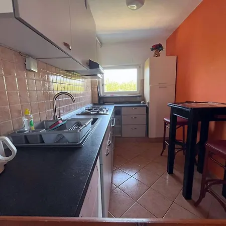 Lovorka Apartman