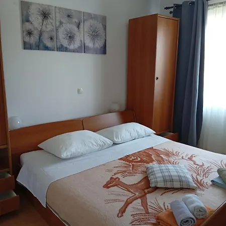 Apartman Lovorka Rab Town